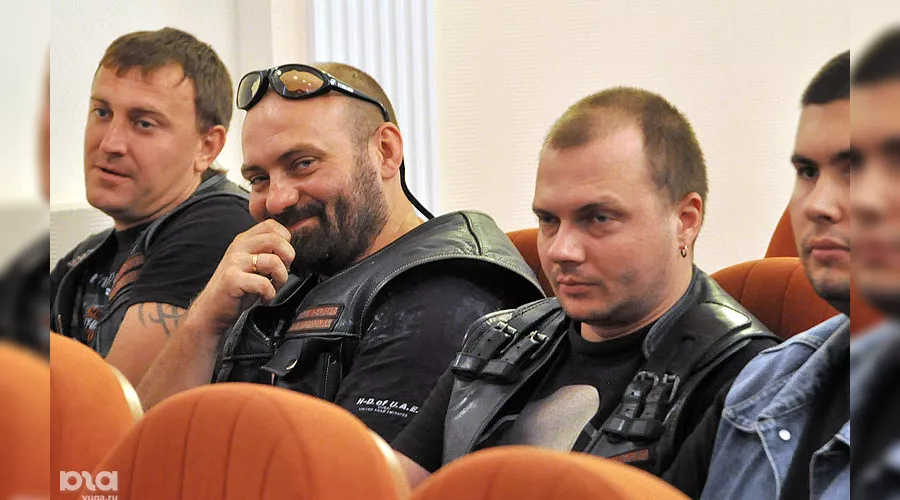 Члены мотоклуба "Ночные волки" &copy;&nbsp;Елена Синеок. ЮГА.ру