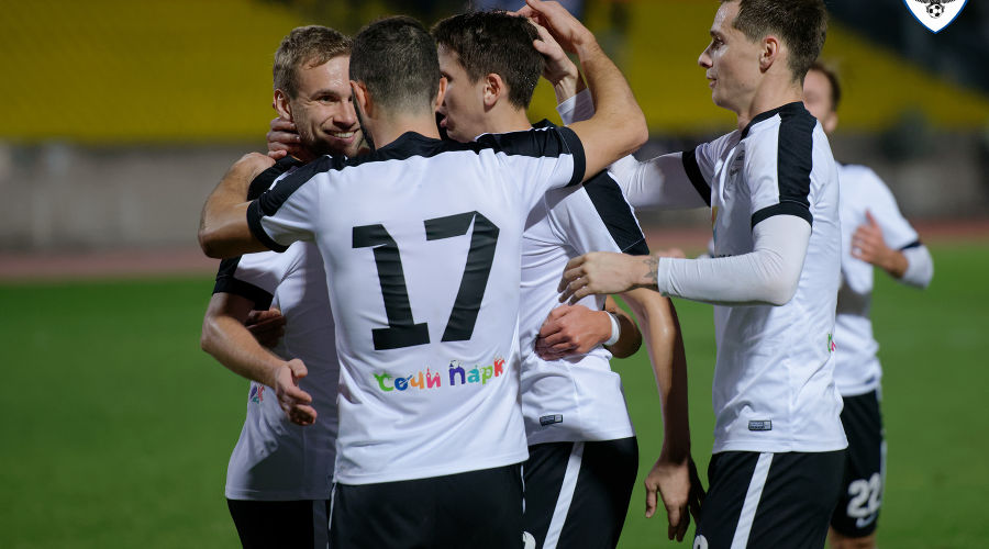 Матч 16-го тура первенства России ПФЛ «Сочи» — «Кубань-2» © Фото с официального сайта ФК «Сочи»