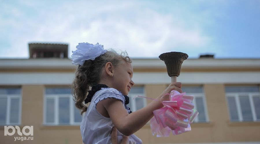 Последний звонок в Сочи  &copy;&nbsp;Нина Зотина, ЮГА.ру