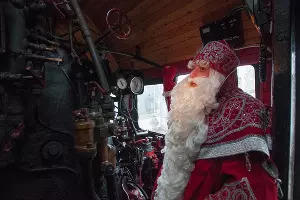 Дед Мороз из Великого Устюга посетил Ингушетию &copy;&nbsp;Фото Елены Синеок, Юга.ру