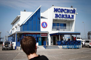 30-часовая пробка на переправе в Крым &copy;&nbsp;Влад Александров, ЮГА.ру