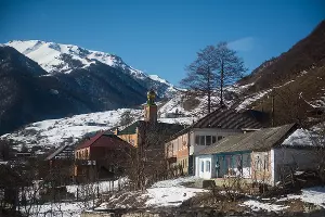 Дорога на курорт Кезеной-Ам в Чечне &copy;&nbsp;Фото Елены Синеок, Юга.ру