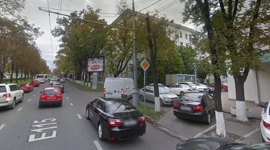 Пересечение улицы Красной и переулка Курганного в Краснодаре &copy;&nbsp;Скриншот страницы сайта www.google.com/maps