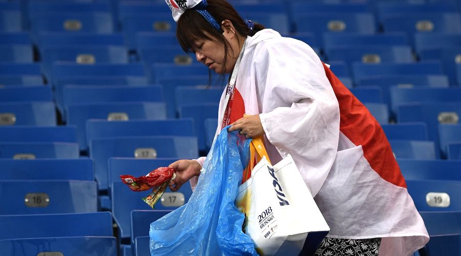 Японские болельщики  © Фото со страницы twitter.com/fifaworldcup_ru