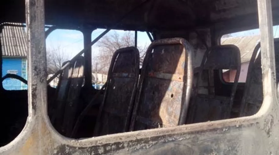 Сгоревший школьный автобус &copy;&nbsp;телеканал &laquo;Звезда&raquo;