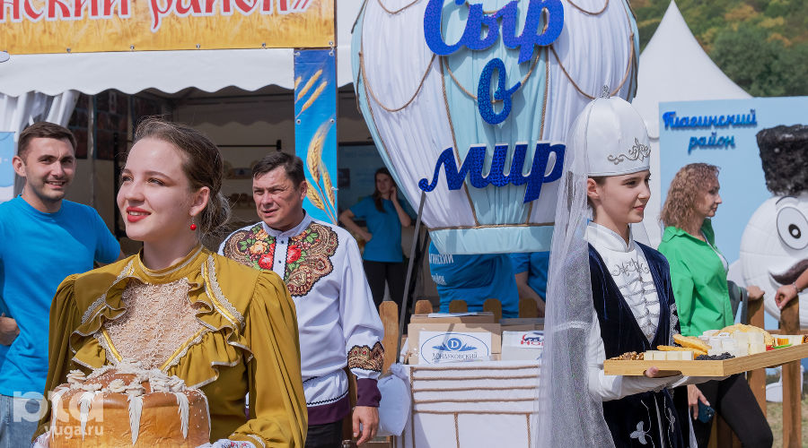 Фестиваль адыгейского сыра 16 сентября 2023 года © Фото Юли Шафаростовой, Юга.ру