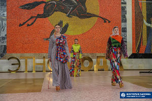 Фестиваль &laquo;Этномода&raquo; &copy;&nbsp;Фото Виктории Сысоевой, Медиацентр АГУ