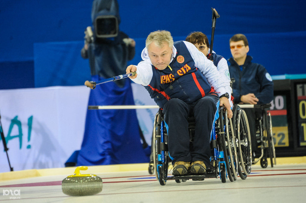 керлинг на колясках