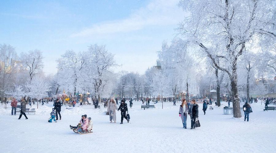 люди &copy;&nbsp;Изображение сгенерировано нейросетью Gigachat