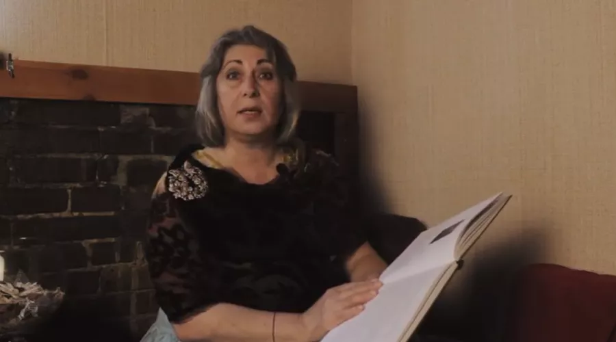 Мариета Емтыль &copy;&nbsp;Кадр из видео &laquo;Бабушкины сказки&raquo;, youtu.be/pPXxmj8FU-M