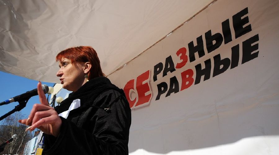 Анна Митренко на митинге "За честные выборы" © Елена Синеок. ЮГА.ру