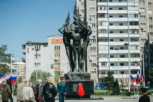 Митинг в память о трагедии на ЧАЭС &copy;&nbsp;Фото Юга.ру