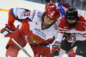 Женский хоккей в Сочи: матч Россия-Канада © Нина Зотина, ЮГА.ру