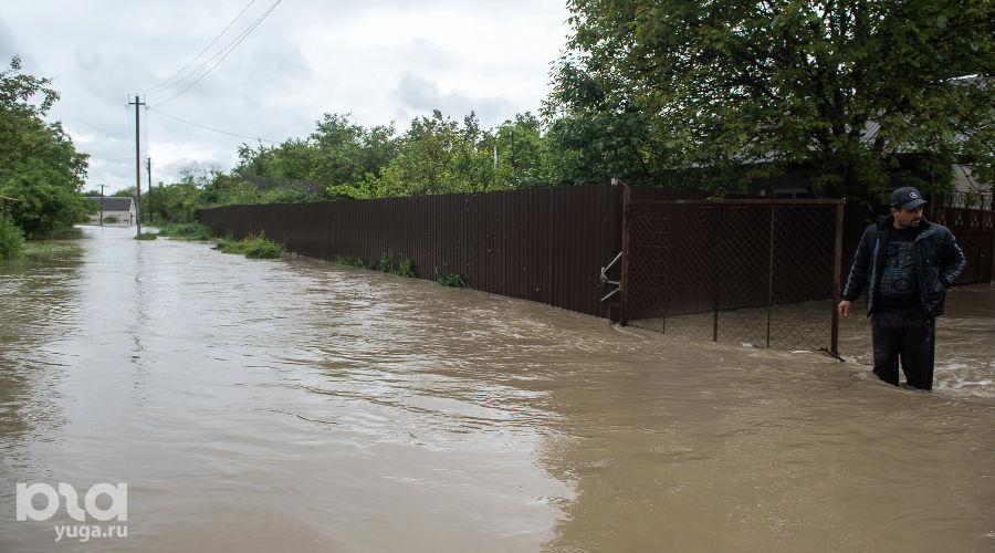 Подтопление в селе Левокумка Ставропольского края © Фото Антона Подгайко, Юга.ру