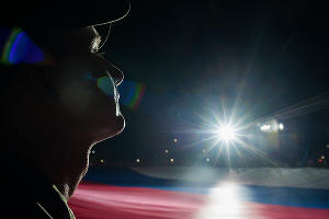 В Сочи развернули самый большой в России государственный флаг © Нина Зотина, ЮГА.ру