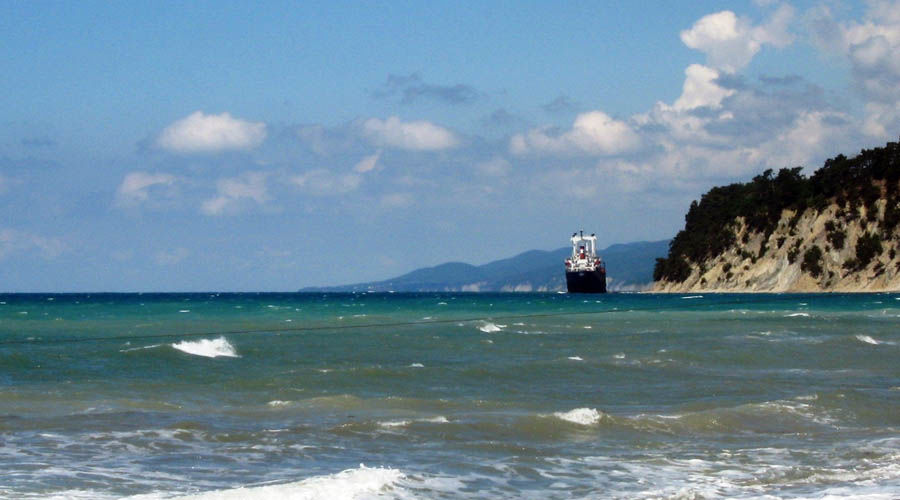 Бухта Инал © Фото с сайта wikimedia.org