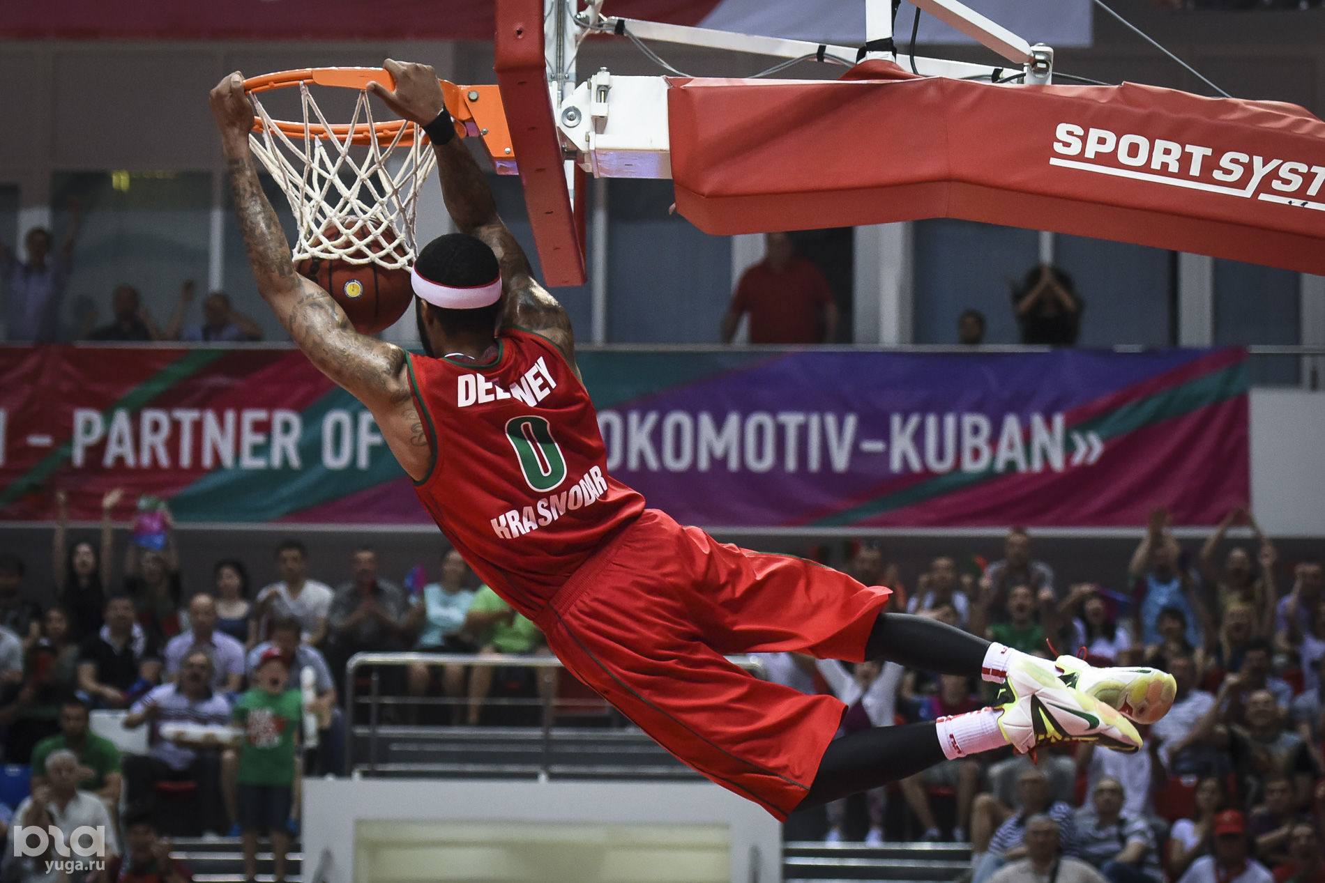 Локомотив кубань обои. Локомотив кубань презентация. Локомотив кубань академия. Паркет локомотив кубань. Локомотив кубань расписание матчей.