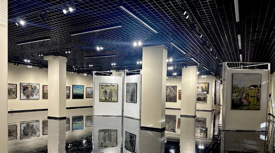 Один из залов в Краснодарском краевом выставочном зале &copy;&nbsp;Фото Анастасии Куропатченко