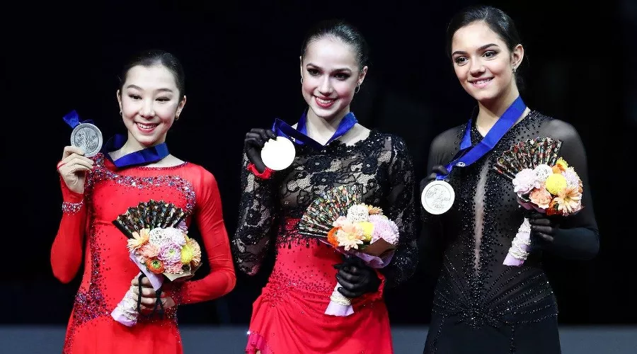 Элизабет Турсынбаева, Алина Загитова и Евгения Медведева &copy;&nbsp;Фото пресс-службы Олимпийского комитета России