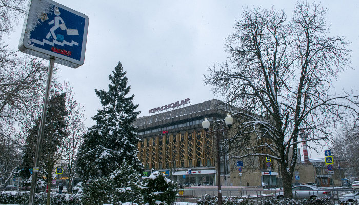 В Краснодарском крае объявлено штормовое предупреждение. Ожидаются сильный снег, гололед и ветер до 35 м/с