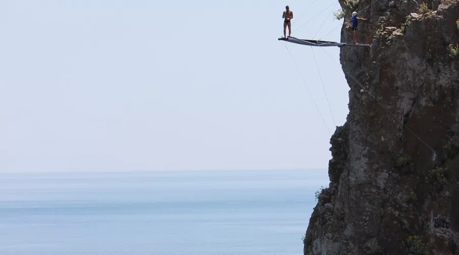 Вышка для хай-дайвинга на скале Дива в Симеизе &copy;&nbsp;Фото из группы &laquo;ВКонтакте&raquo; &laquo;Фрирайт&raquo;, vk.com/freerate
