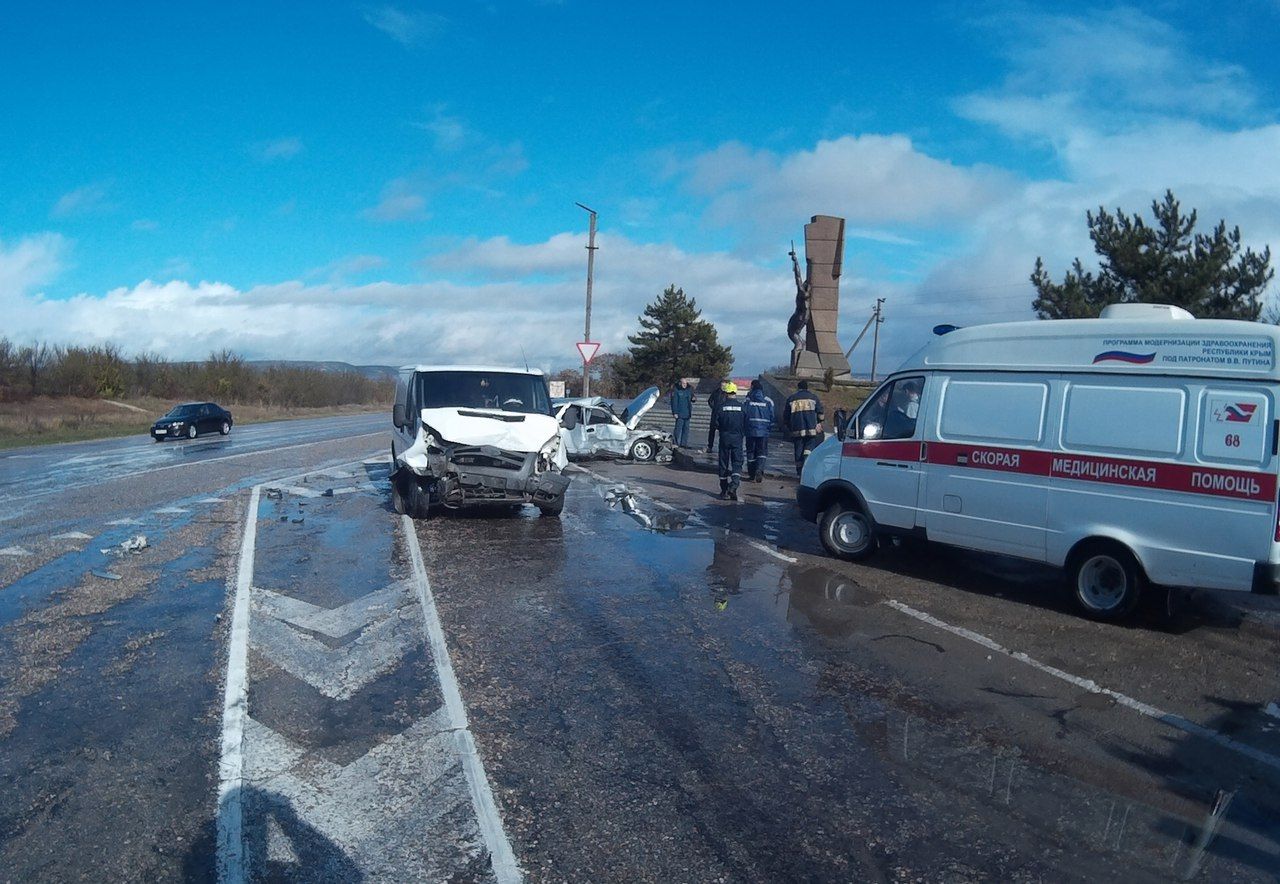авария на тавриде 7 августа бахчисарай. авария на трассе симферополь бахчисарай. бахчисарай происшествия сегодня. дтп на трассе таврида бахчисарай. 05.