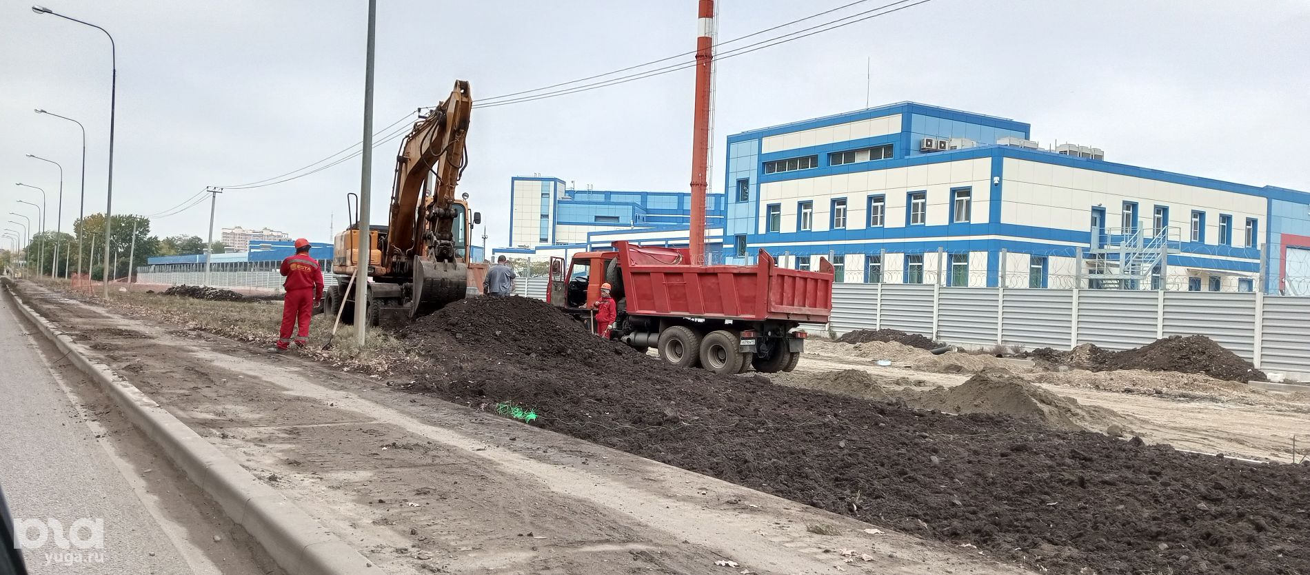 Строительство новой парковки парка «Краснодар» © Андрей Малеваный Юга.ру