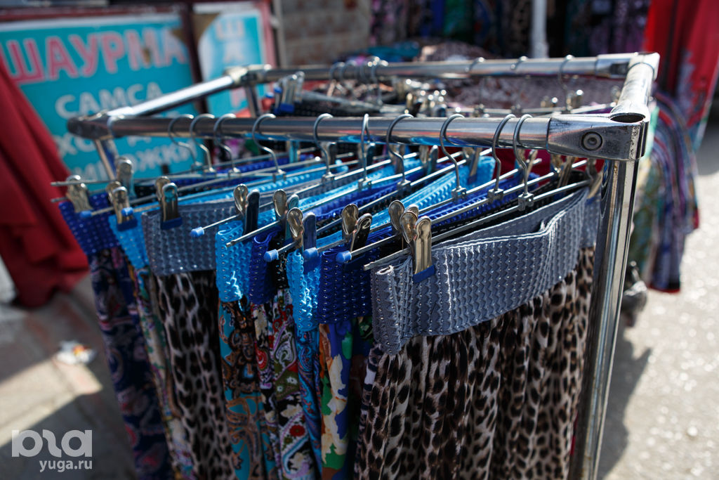 Рынок хасавюрт одежда. Магазин женской одежды махачкала на ирчи казака. Детский магазин хасавюрт. Платье мусульманское длинное. Детский магазин хасавюрт.