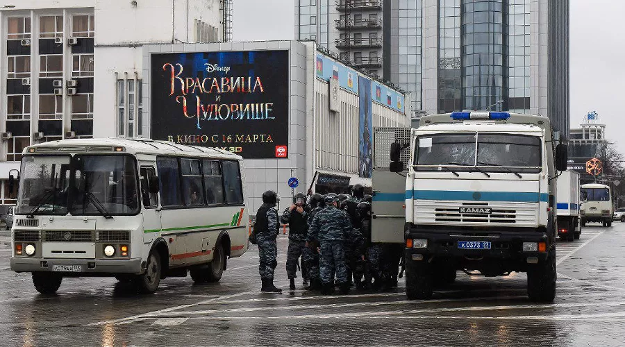 Акция сторонников Навального в Краснодаре  &copy;&nbsp;Фото Елены Синеок, Юга.ру