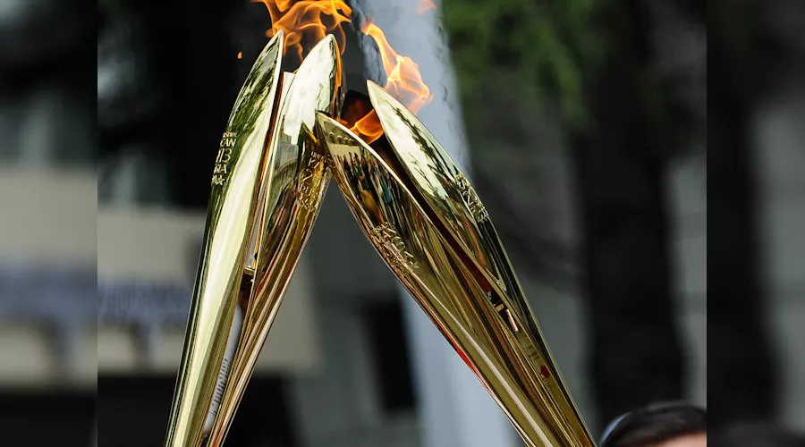 Эстафета Огня Универсиады-2013 в Сочи &copy;&nbsp;Нина Зотина, ЮГА.ру