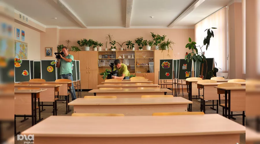 Образцово-показательная школа №101 г.Краснодара  &copy;&nbsp;Елена Синеок. ЮГА.ру