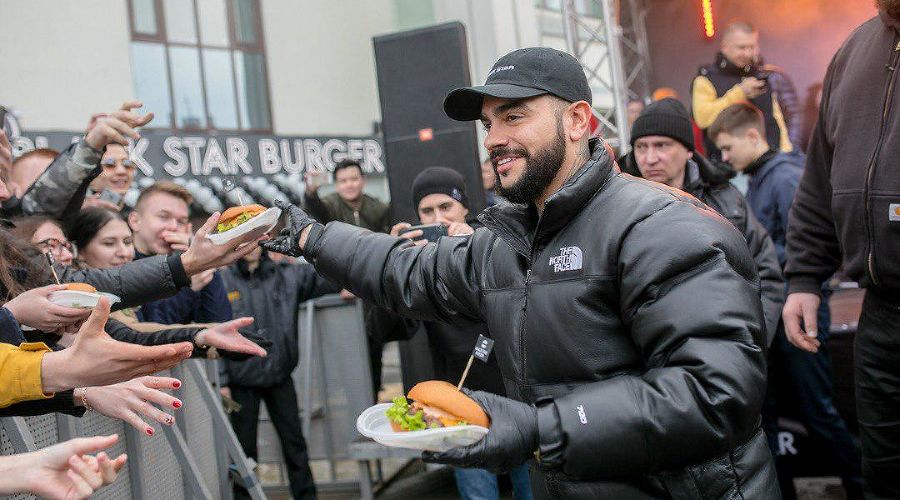  © Фото со страницы instagram.com/blackstarburger