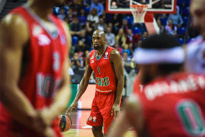 "Локомотив-Кубань" разгромил "Црвену Звезду" и вышел в плей-офф Евролиги © Елена Синеок, ЮГА.ру