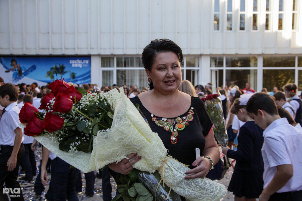 Директор гимназии 9 сочи. Директор гимназии 9 сочи. Директор 10 школы сочи. Гимназия 6 сочи директор. Гимназия 9 сочи директор.