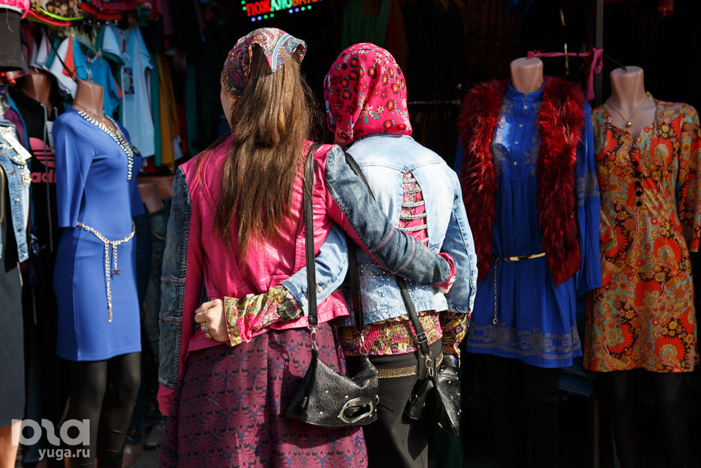 Мусульманские вечерние платья. Хасавюрт одежда. Хасавюрт. Хасавюрт одежда. Хасавюрт одежда.