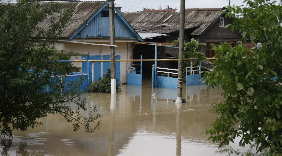  &copy;&nbsp;Влад Александров, ЮГА.ру