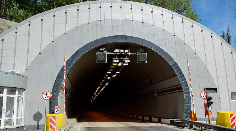 "Олимпийские" дороги Сочи  &copy;&nbsp;Нина Зотина, ЮГА.ру