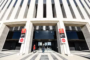 Кубок чемпионата мира по футболу прибыл в Краснодар &copy;&nbsp;Фото Елены Синеок, Юга.ру