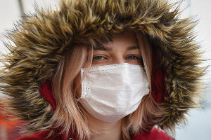 Медицинская маска © Фото Елены Синеок, Юга.ру