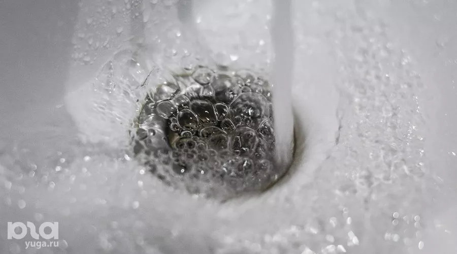 Вода &copy;&nbsp;Фото Елены Синеок, Юга.ру