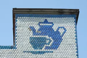 Мозаика на здании завода &laquo;Чайка&raquo; &copy;&nbsp;Фото Алексея Угольникова