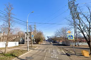 Вид на улицу 2-й Пятилетки в сторону Селезнёва &copy;&nbsp;Скриншот сайта Google.com/maps