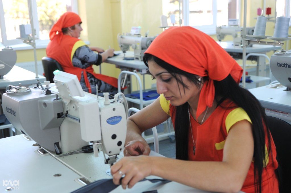 Реферат: Большевичка швейная фабрика