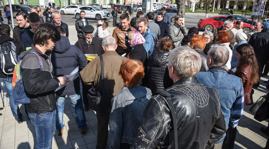митинг сотрудников завода им. Седина в Краснодаре © Елена Синеок