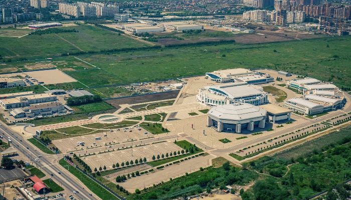 Вид на краснодарские «Город спорта» и музей «Россия — моя история» с высоты птичьего полета &copy;&nbsp;Фото Антона Быкова, Юга.ру
