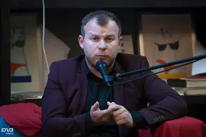 Алексей Гусак на "Дискуссионном клубе" о платных парковках &copy;&nbsp;Елена Синеок, ЮГА.ру