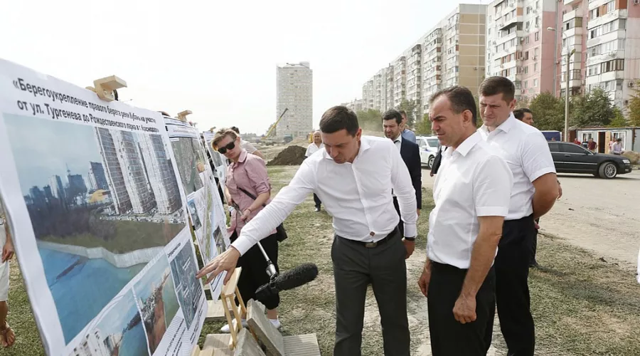 Строительство аллеи 80-летия образования края в Юбилейном микрорайоне Краснодара &copy;&nbsp;Фото пресс-службы администрации Краснодарского края