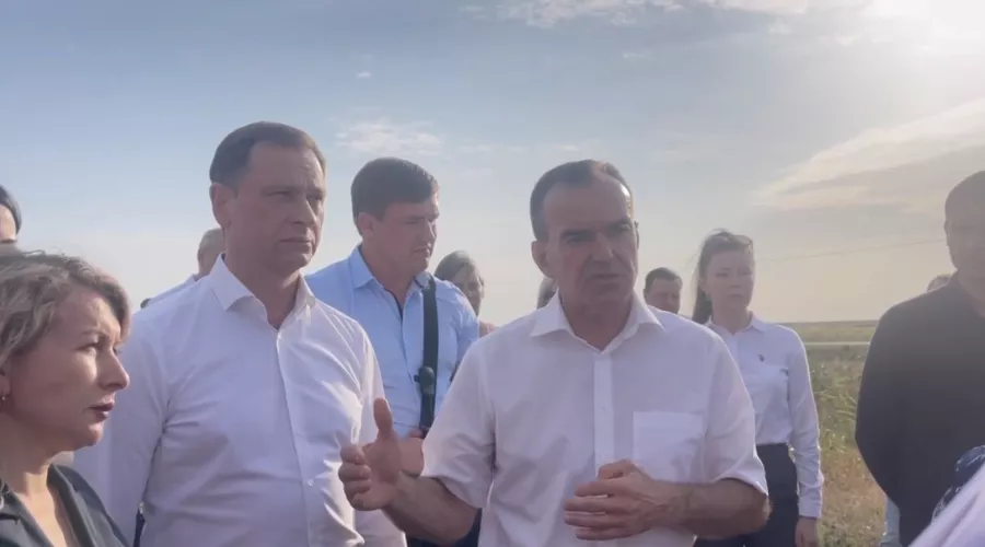 Вениамин Кондратьев на встрече с жителями Полтавской &copy;&nbsp;Кадр из видео t.me/kondratyevvi