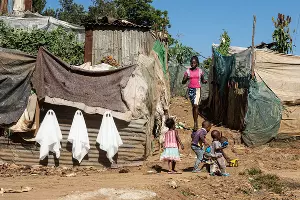 Работа из проекта «Привиделось» Ромы Зверя &copy;&nbsp;Скриншот фото с сайта музея &laquo;Эрарта&raquo;