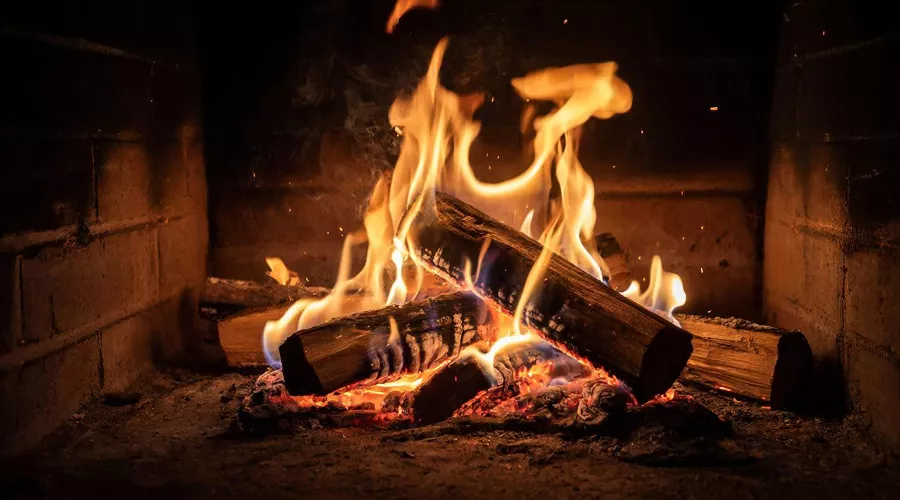 дрова &copy;&nbsp;Изображение сгенерировано нейросетью Gigachat